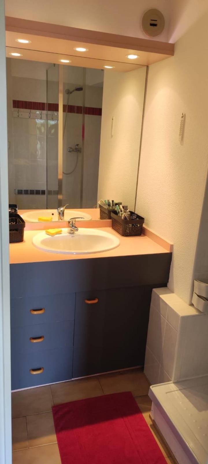 Joli Studio Avec Piscine A 200M De La Plage Parking Prive La Grande Motte Luaran gambar