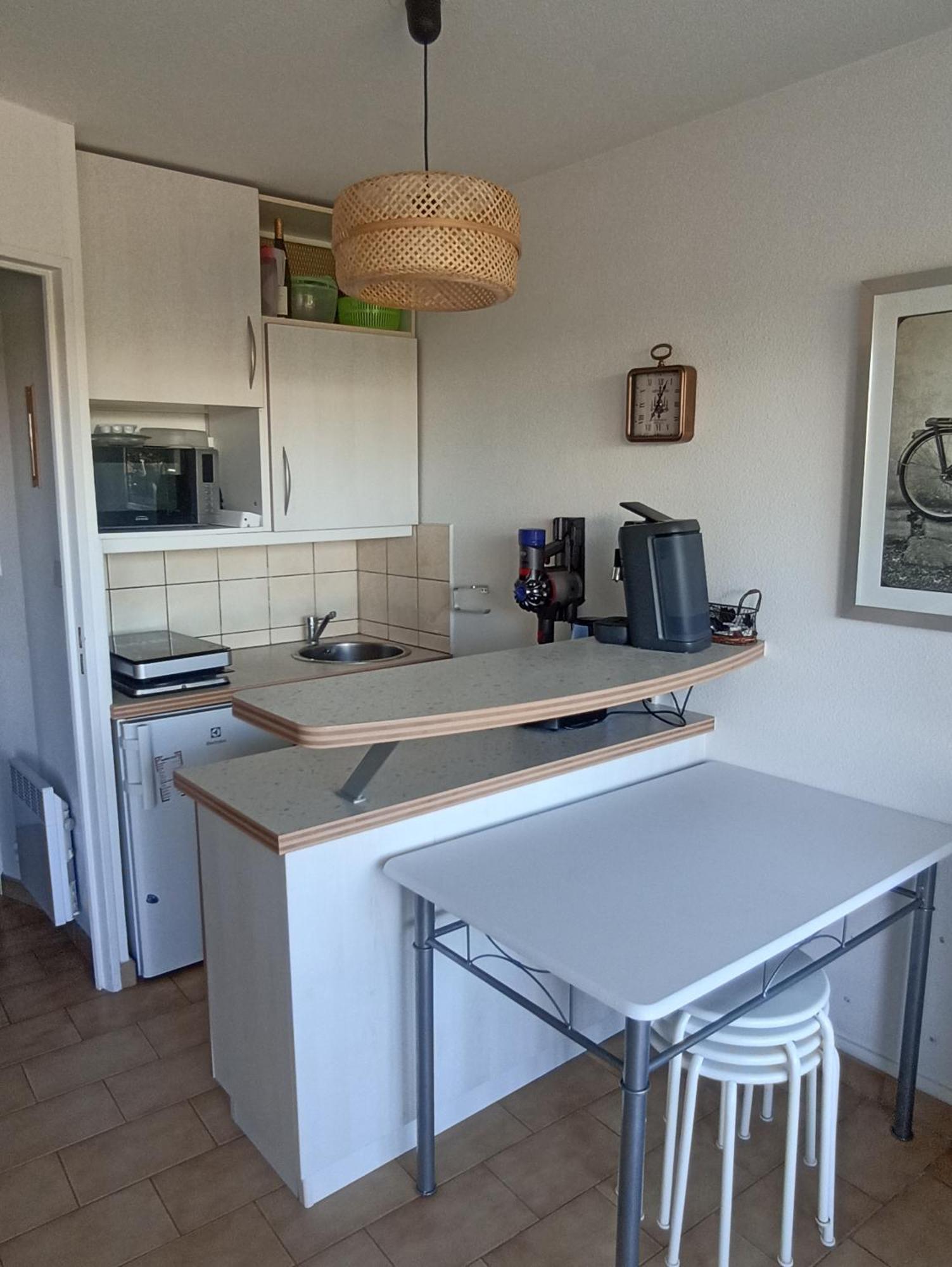Joli Studio Avec Piscine A 200M De La Plage Parking Prive La Grande Motte Luaran gambar